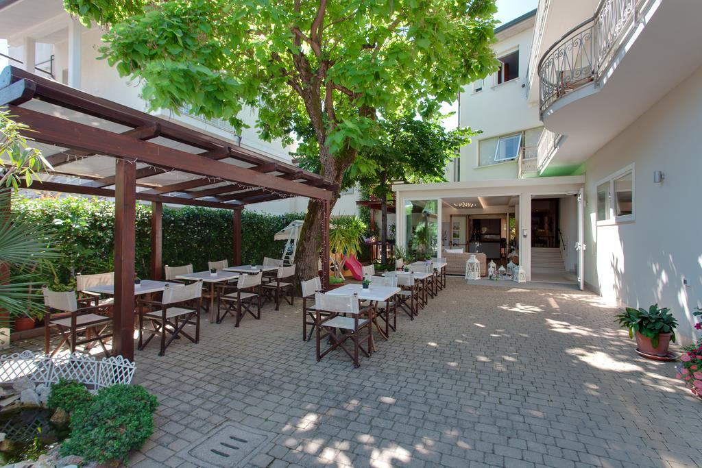 B&B Airone Cervia - Camere E Appartamenti מראה חיצוני תמונה