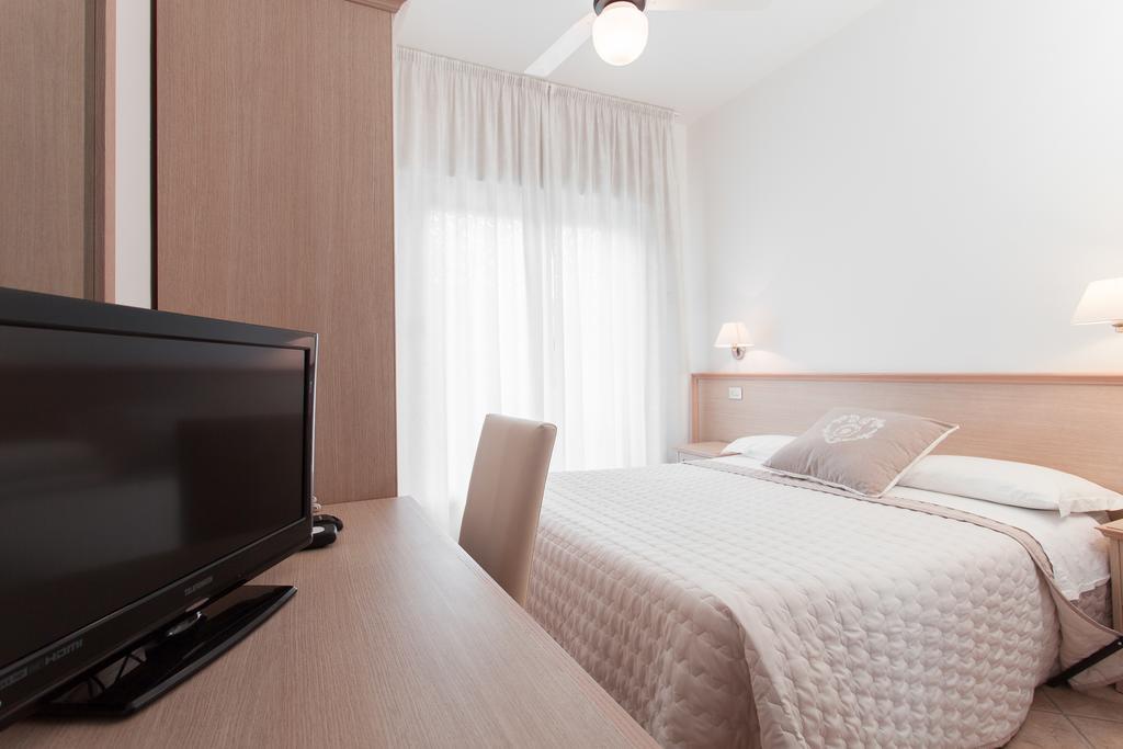 B&B Airone Cervia - Camere E Appartamenti מראה חיצוני תמונה