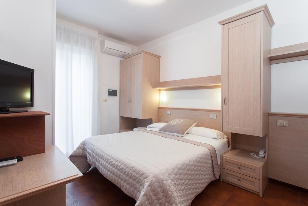 B&B Airone Cervia - Camere E Appartamenti מראה חיצוני תמונה